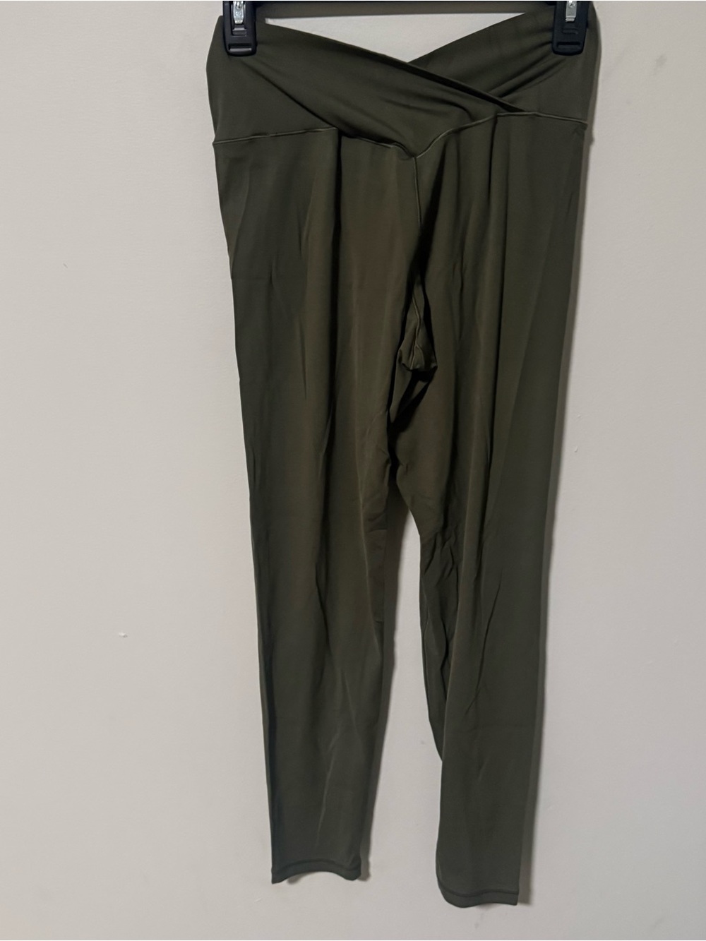 Aerie 7/8 Crossover Legging Large in Olive Green - Picture 6 of 8